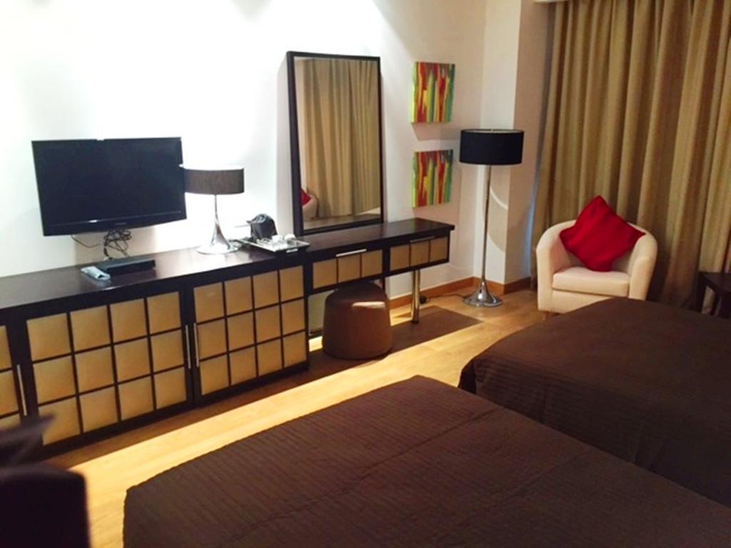 The Rester Hotel Kuwait City Room photo