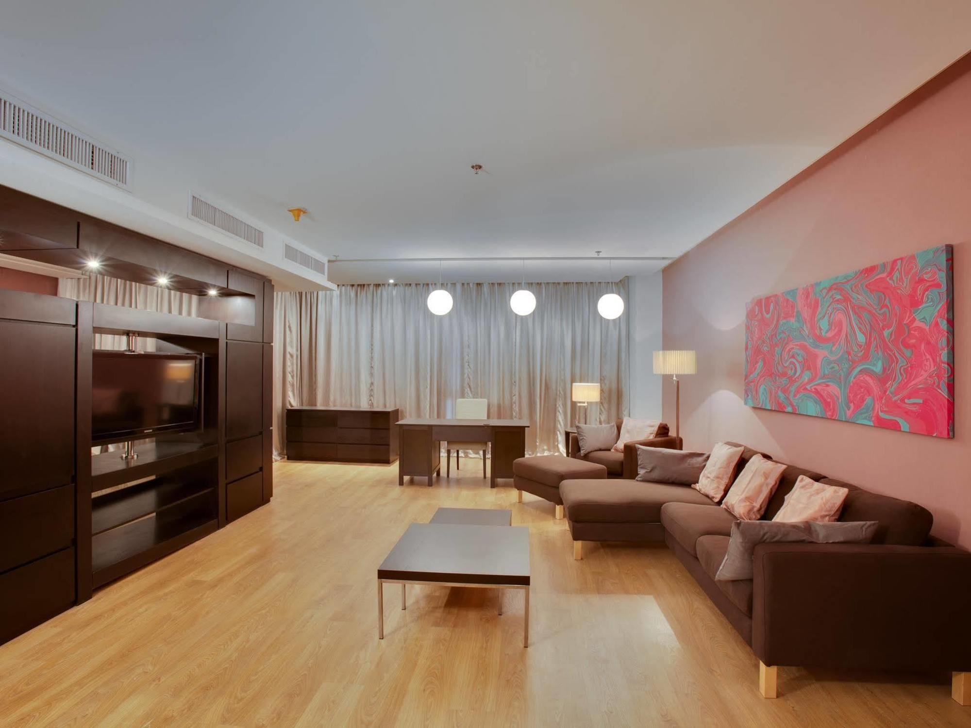 The Rester Hotel Kuwait City Exterior photo