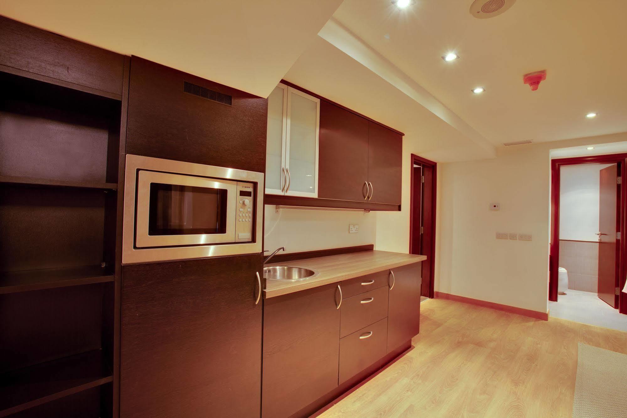 The Rester Hotel Kuwait City Exterior photo